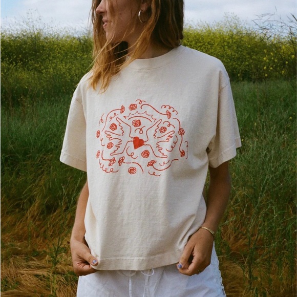 coco maisonette Tops - ISO Coco Maisonette Peace Tee